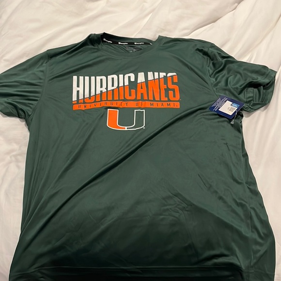 Champion Other - The brand is Champion. It is an extra large. The color is green